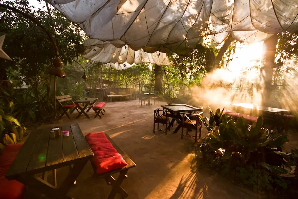 Restaurant and common area at Bhakti Kutir